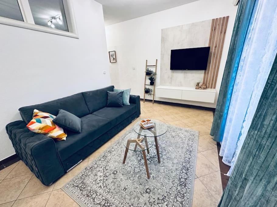 Beautiful Fully Renovated Apartment By The Sea, Large Balcony With Enchanting Views Neum Extérieur photo